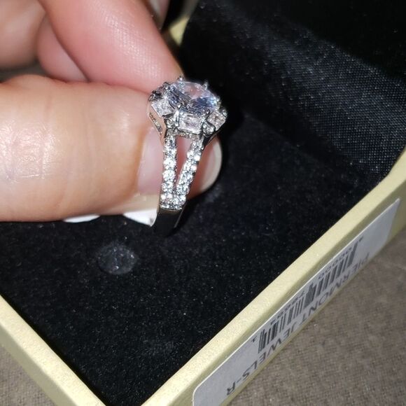 White Gold Cushion Cut Engagement Ring - Picture 4 of 7